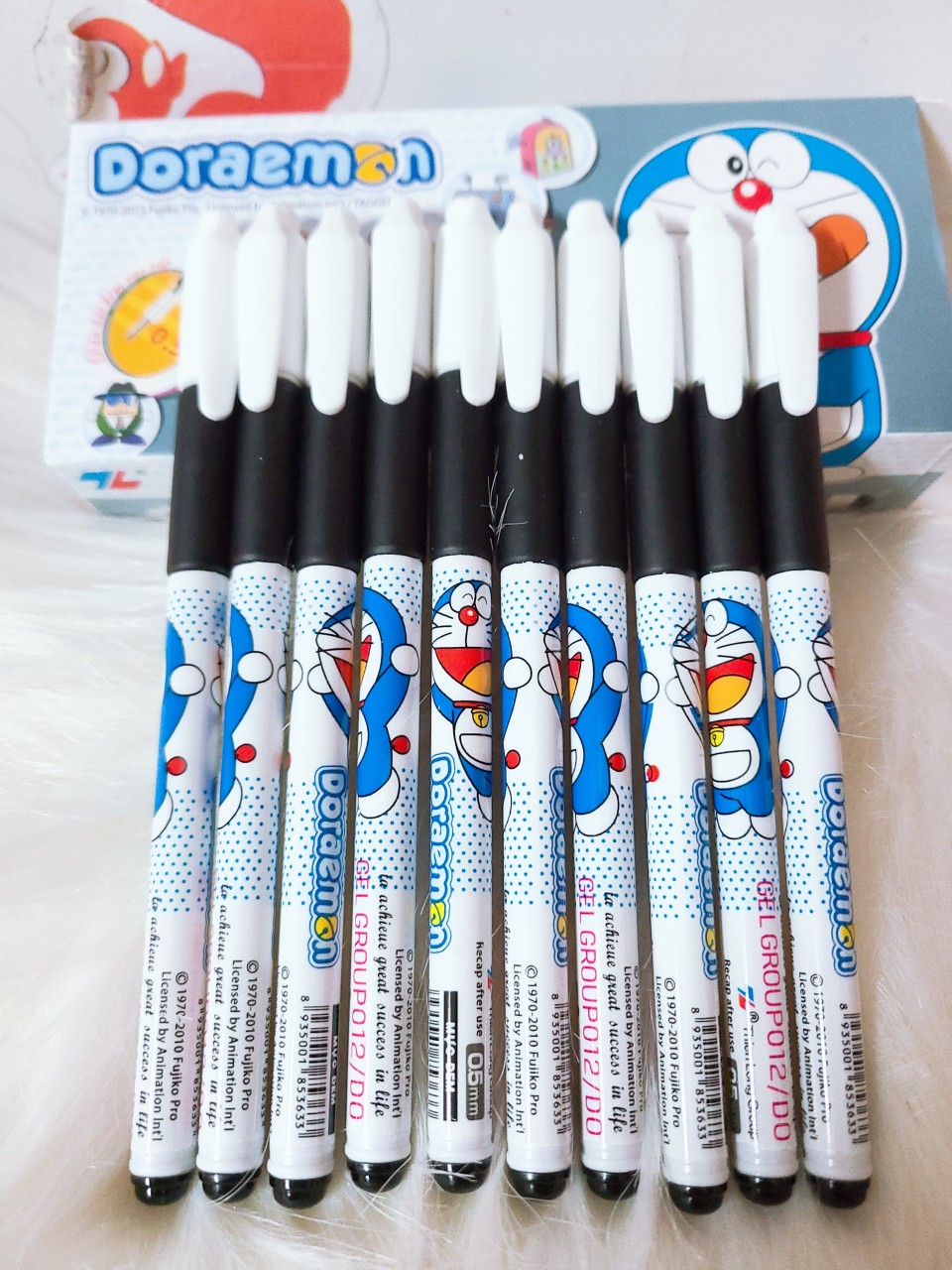 01 HỘP 20 CÂY BÚT GEL 012 DORAEMON MỰC ĐEN - ĐẦU NGÒI 0.5MM.