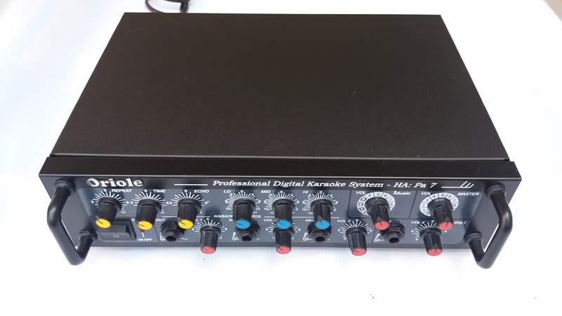 Ampli karaoke mini Oriole 220V