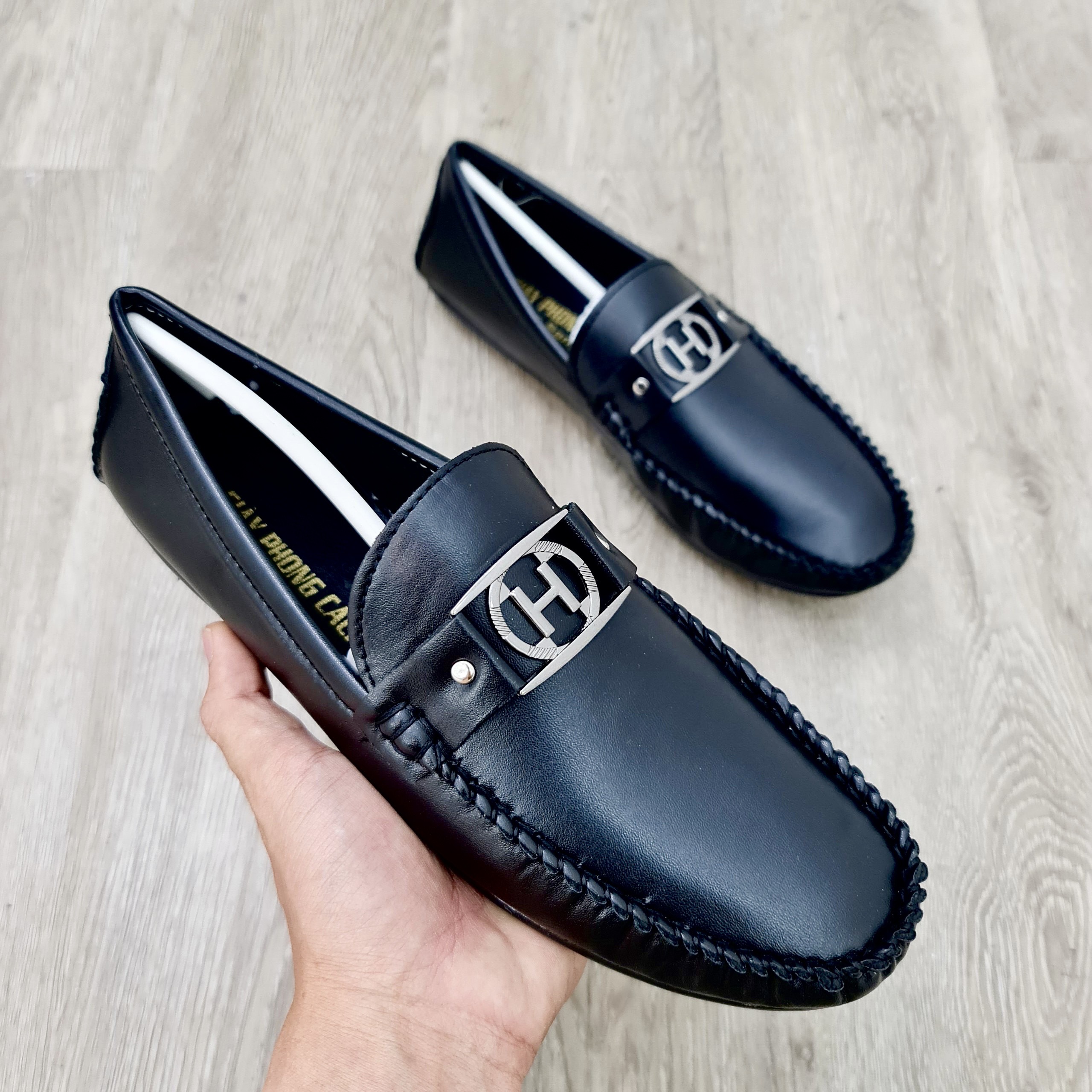 [HCM]Giày Lười Nam Da Mềm Logo H Lịch Lãm