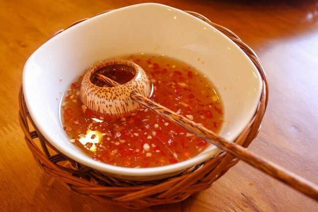 1Lit Nước Mắm Dì Cẩn- Nước Mắm Cá Cơm Dì Cẩn Đặc Biệt