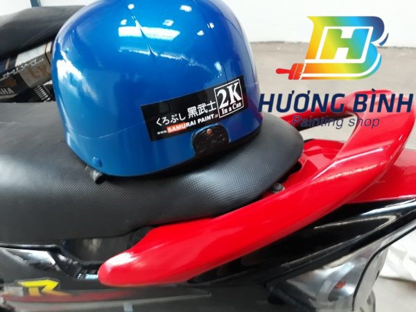 Sơn xịt Samurai màu Candy Xanh Dương - Y139 (cần có nền 124 mới lên được màu)