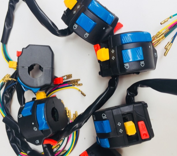 Cùm Công Tắc Trái Passing gắn xe máy