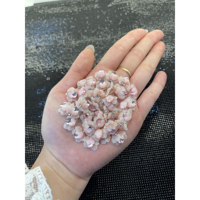 Hoa bột - hoa cúc đá gắn trang trí móng tay moon nail