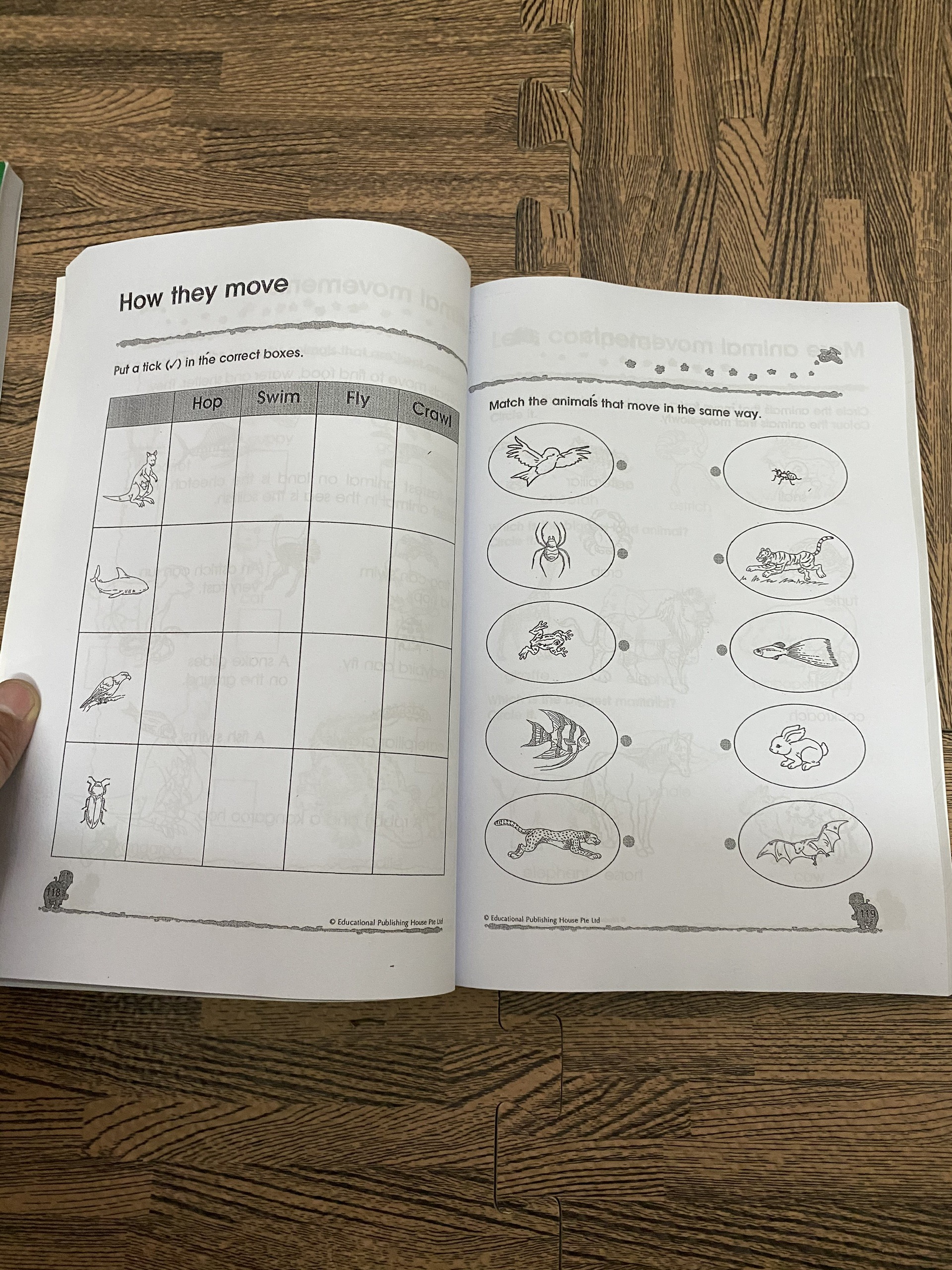 sách 300 Kindergarten - English - Maths - Science
