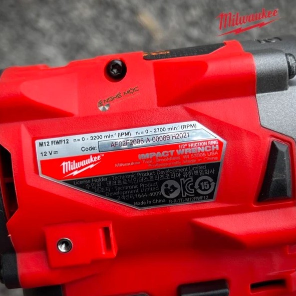 Máy siết bulong Milwaukee M12 FIWF12