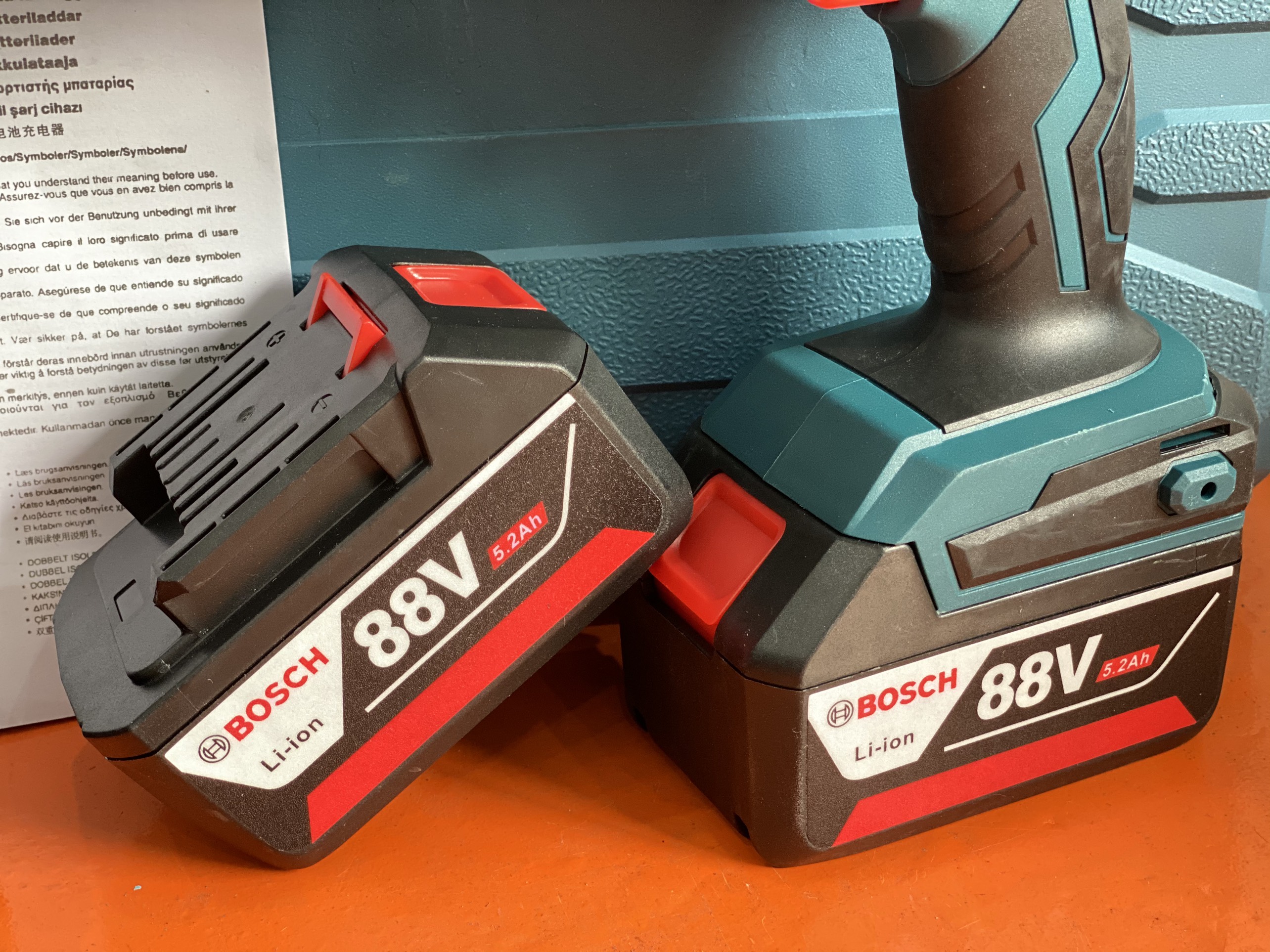 Máy khoan pin BOSCH 88V pin 10 CELL