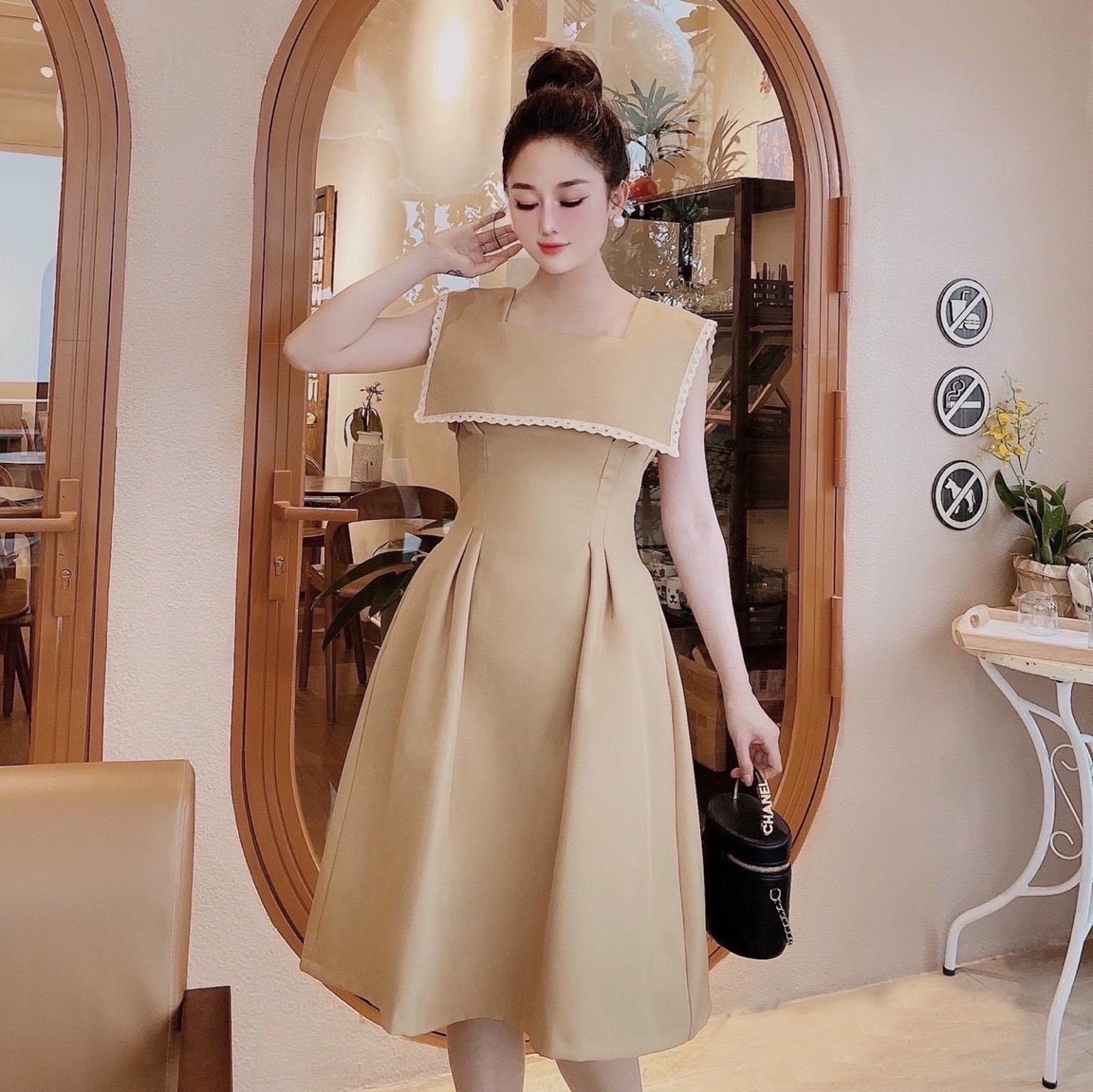 Đầm váy kem viền ren cổ