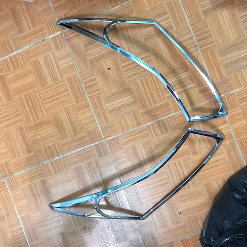 Ốp viền đèn pha xe Cruze