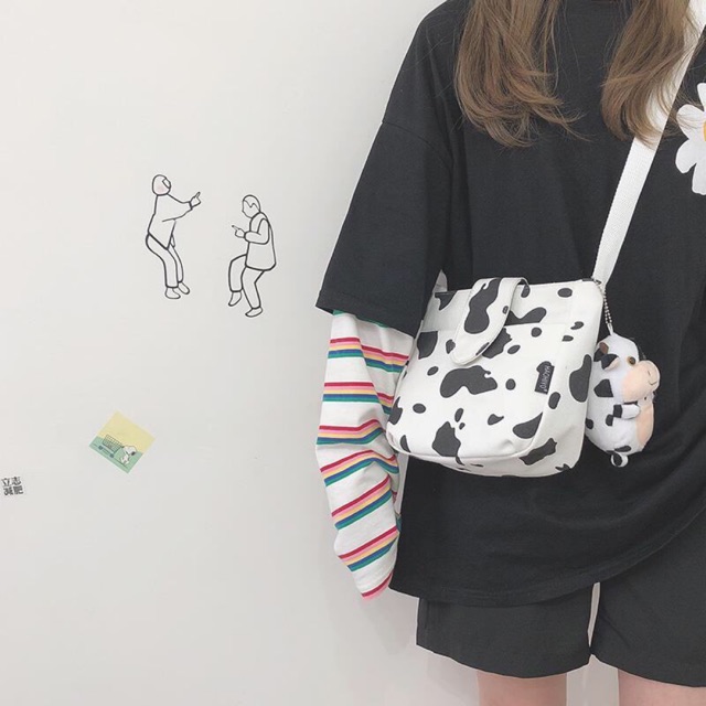 Túi Đeo Chéo Nút Hít Bò Sữa Cute(Có Sẵn, Không Kèm Phụ Kiện)