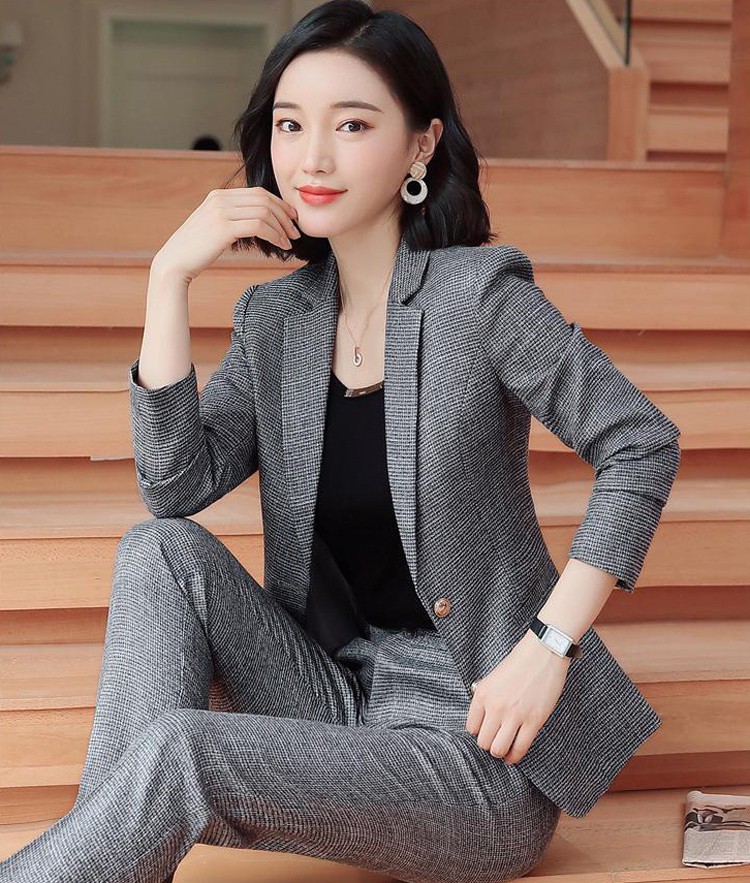 Bộ vest Nữ Kèm Thời Trang Công Sở (kèm áo Thun bên trong)