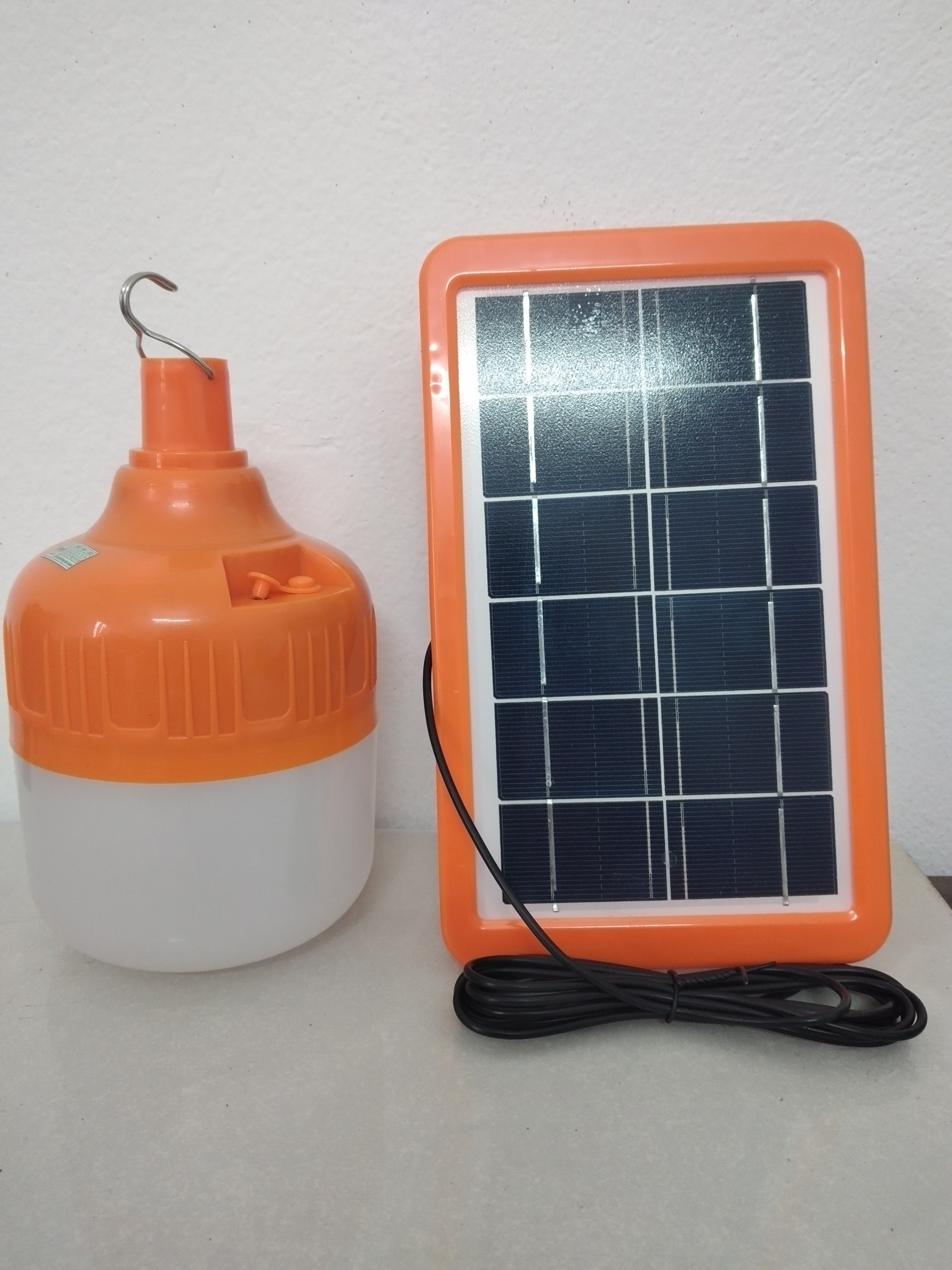 Đèn búp năng lượng mặt trời JD50w