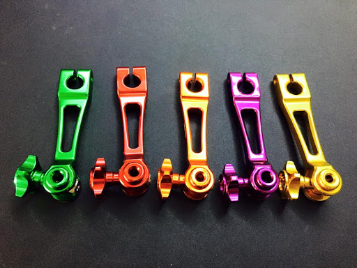 1 ( MỘT ) PÁT, CÀNG THẮNG KIỂNG ĐÙM SAU XE MÁY ( MÀU: CAM, ĐỎ, TÍM, VÀNG, XANH DƯƠNG, XANH LÁ, BẠC, ĐEN ) SUPERMARKET QUỐC BẢO