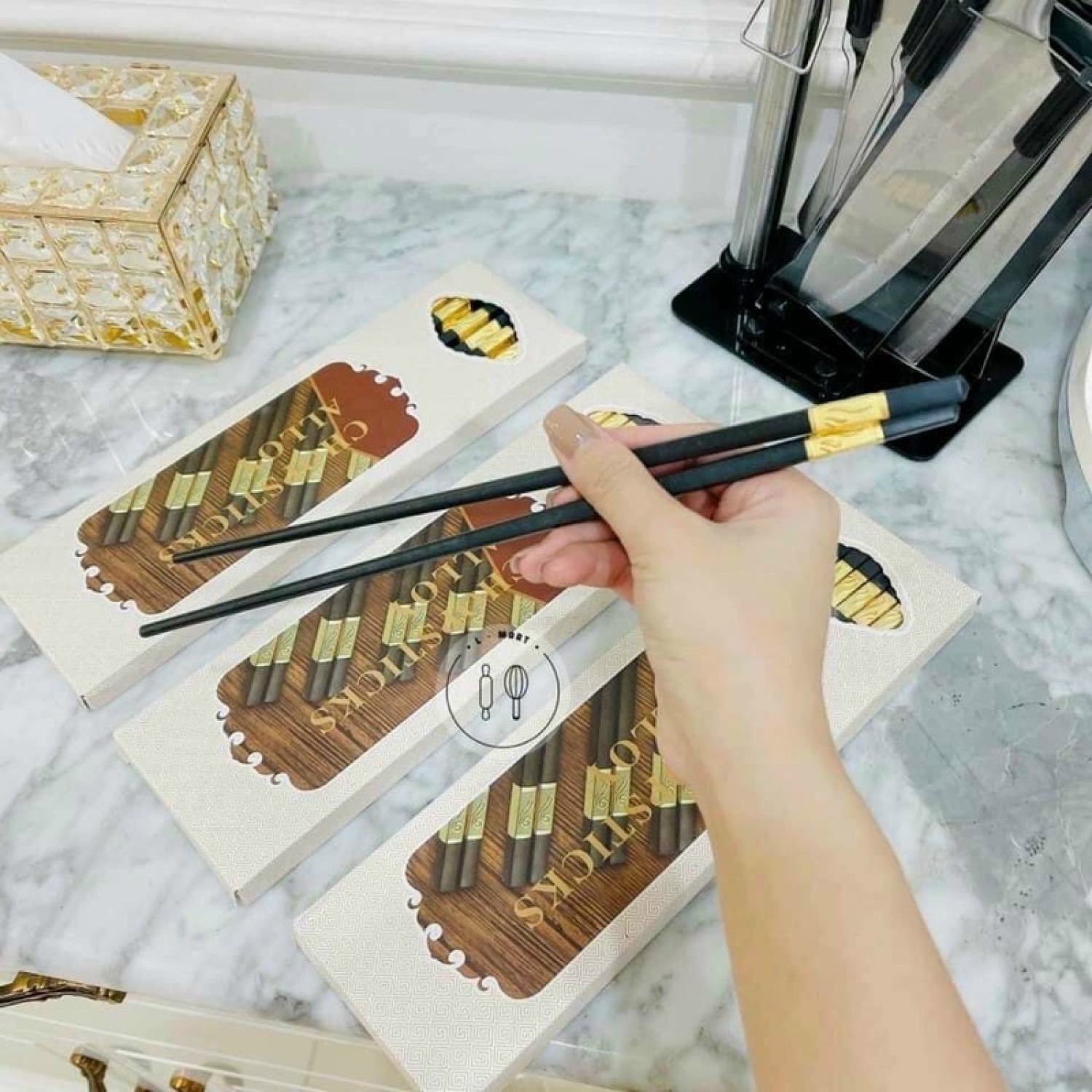 Đũa mạ vàng hoàng gia