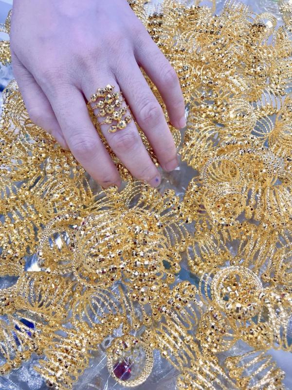 Nhẫn lò xo mạ vàng 18k EK026