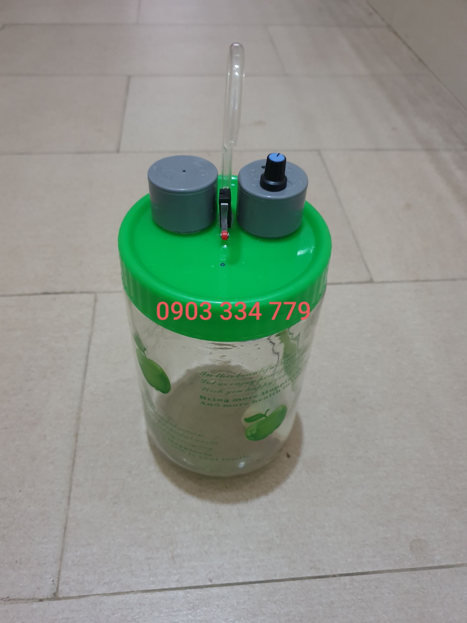 Bình rót ruou tự động thủy tinh 2 lít