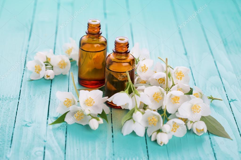 Tinh dầu Lài 10ml Thảo Mộc Xanh