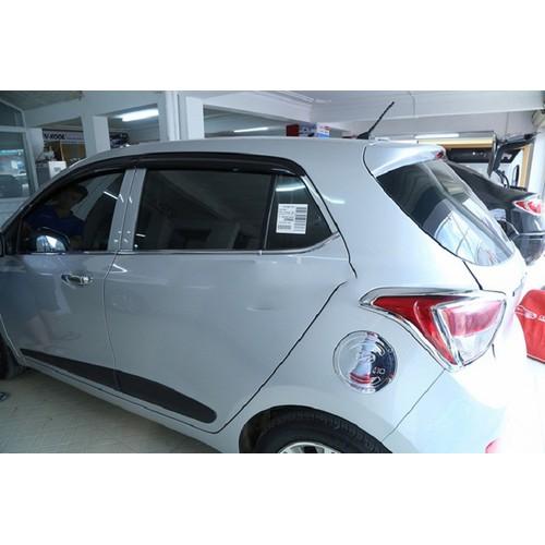 Ốp đèn hậu Huyndai i10
