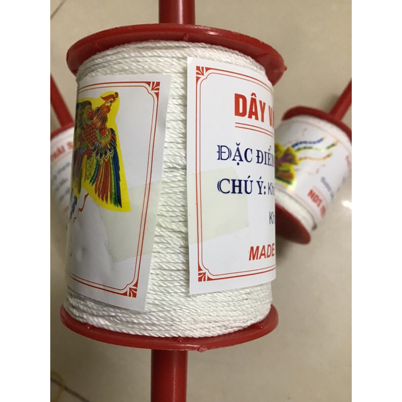Cuộn 100 mét dây dù thả diều sẵn tay cầm