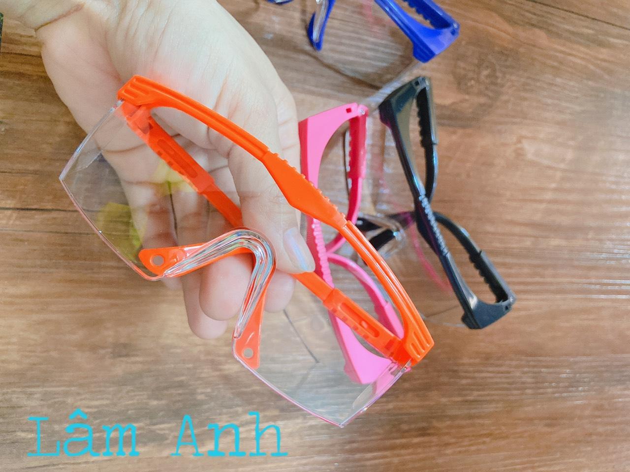 [HCM]Mắt kính bảo hộ cho bé