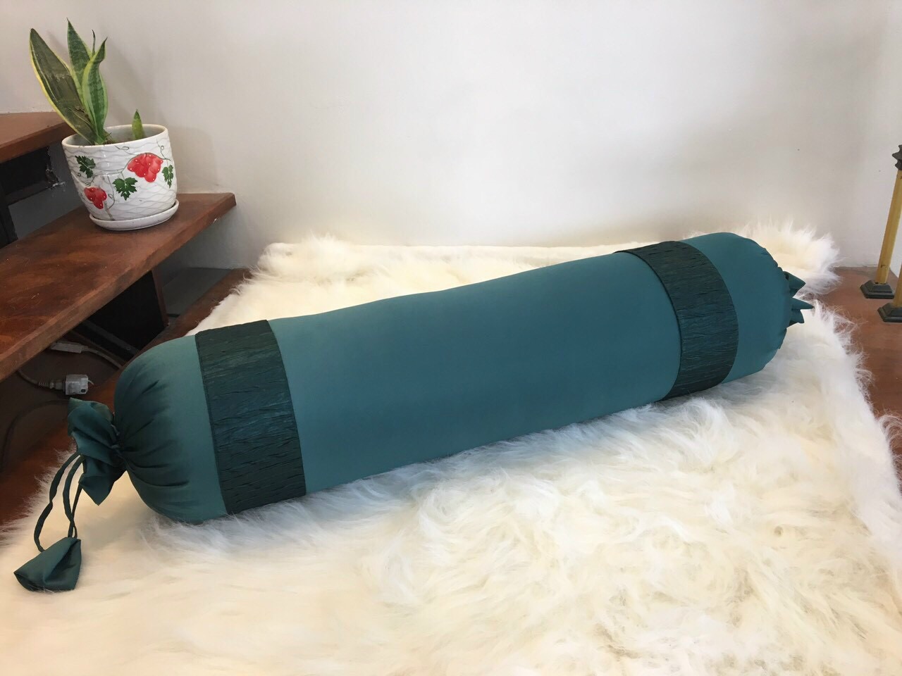 Vỏ gối ôm lụa kích thước 70x110