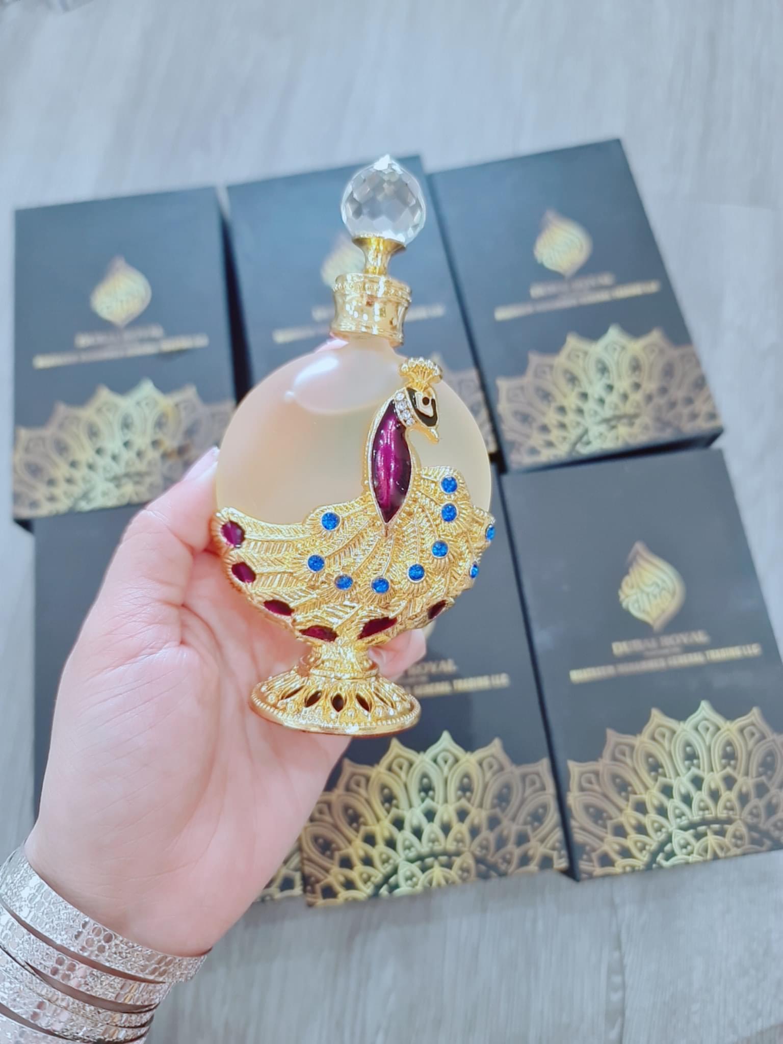 Tinh dầu nước hoa con công Dubai  35ml