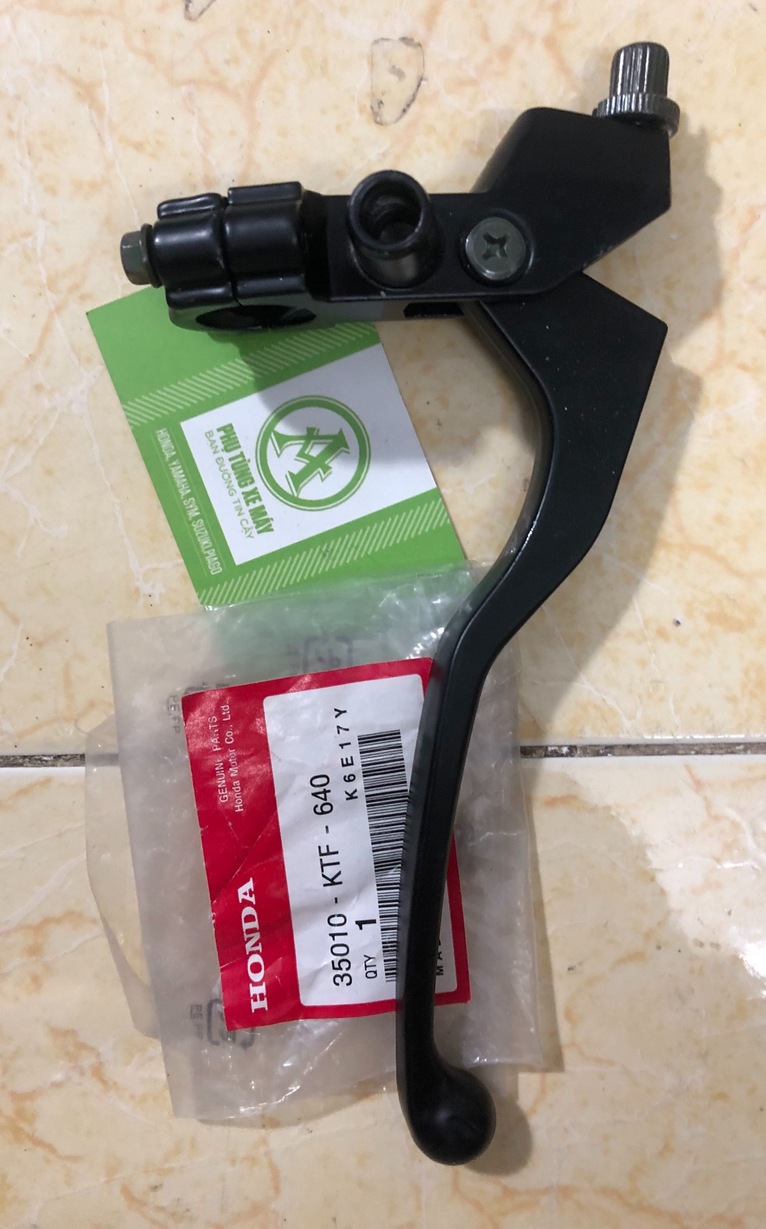 Cùm tay thắng xe ba gác ( xe lôi )