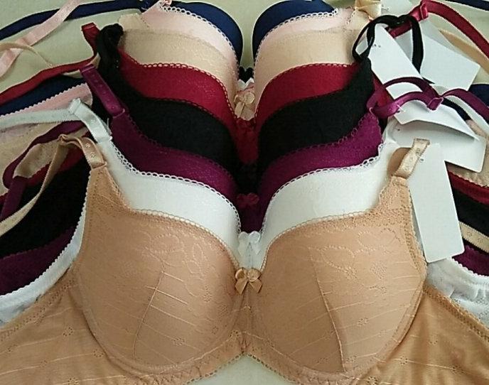 Combo 2 áo ngực mút ép mỏng, ren lưới mềm mại.