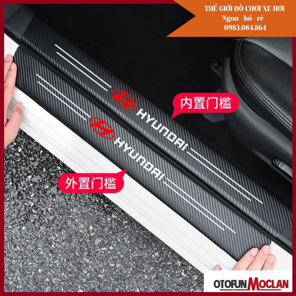 MIẾNG DÁN CHỐNG TRẦY XƯỚC BẬC CHÂN XE ÔTÔ CÓ LOGO THEO XE , MIẾNG DECAL CARBON CÓ 17 LOGO DÁN BẢO VỆ BẬC CHÂN XE Ô TÔ