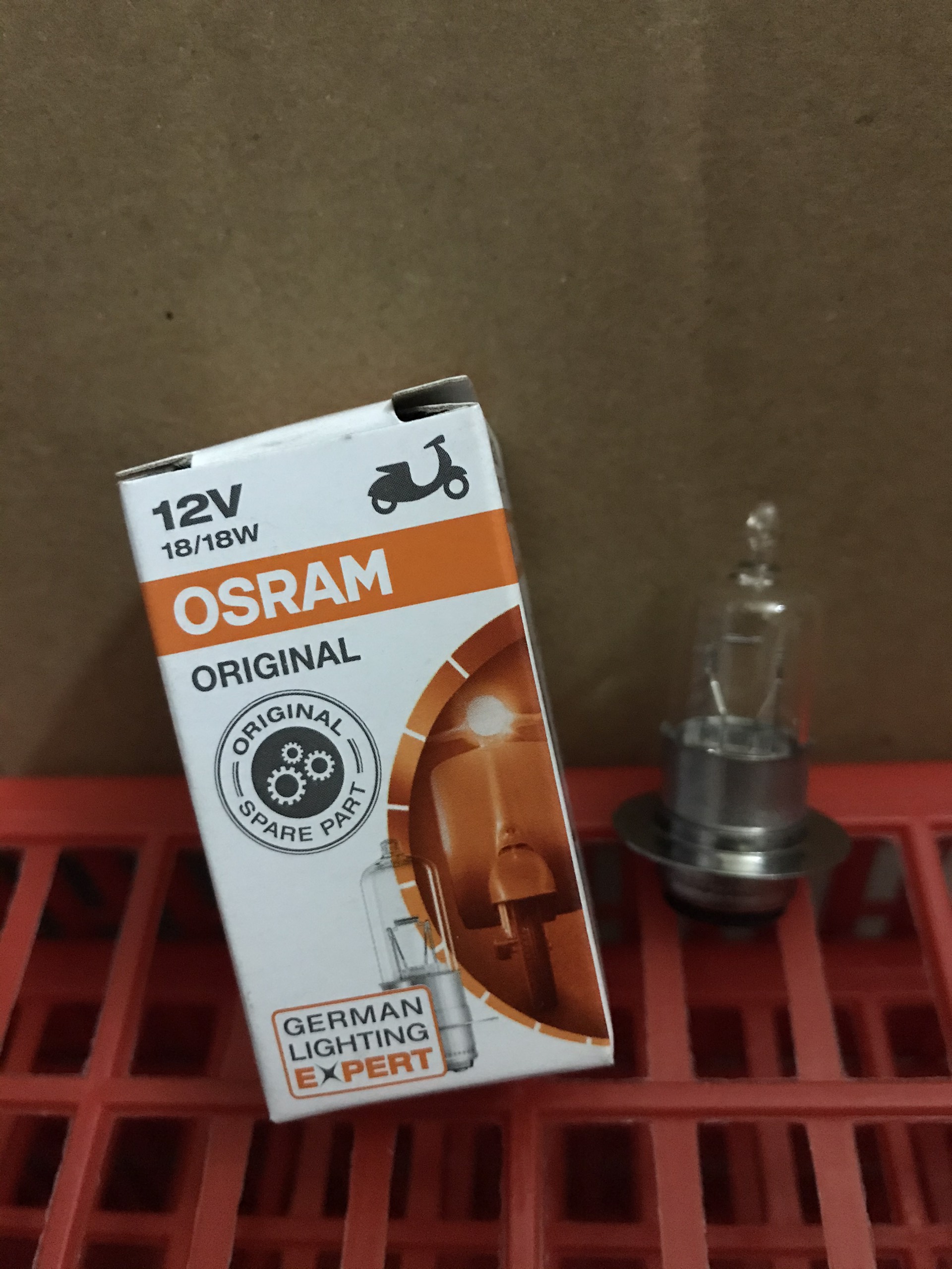 Bóng pha Dream Osram 18w