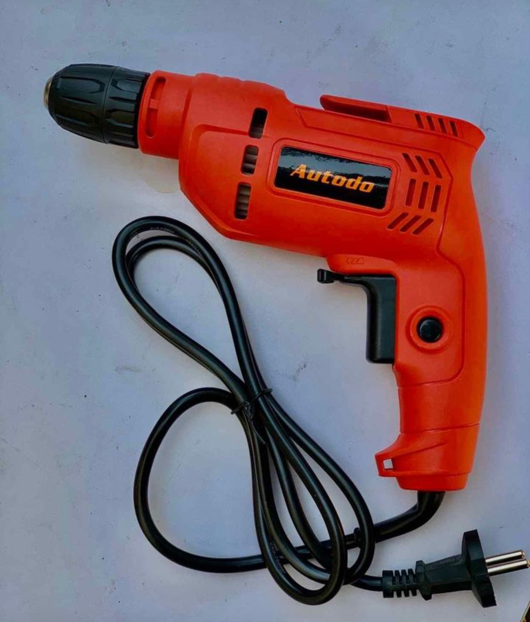 Máy khoan vặn vít dùng điện Autudo 650w