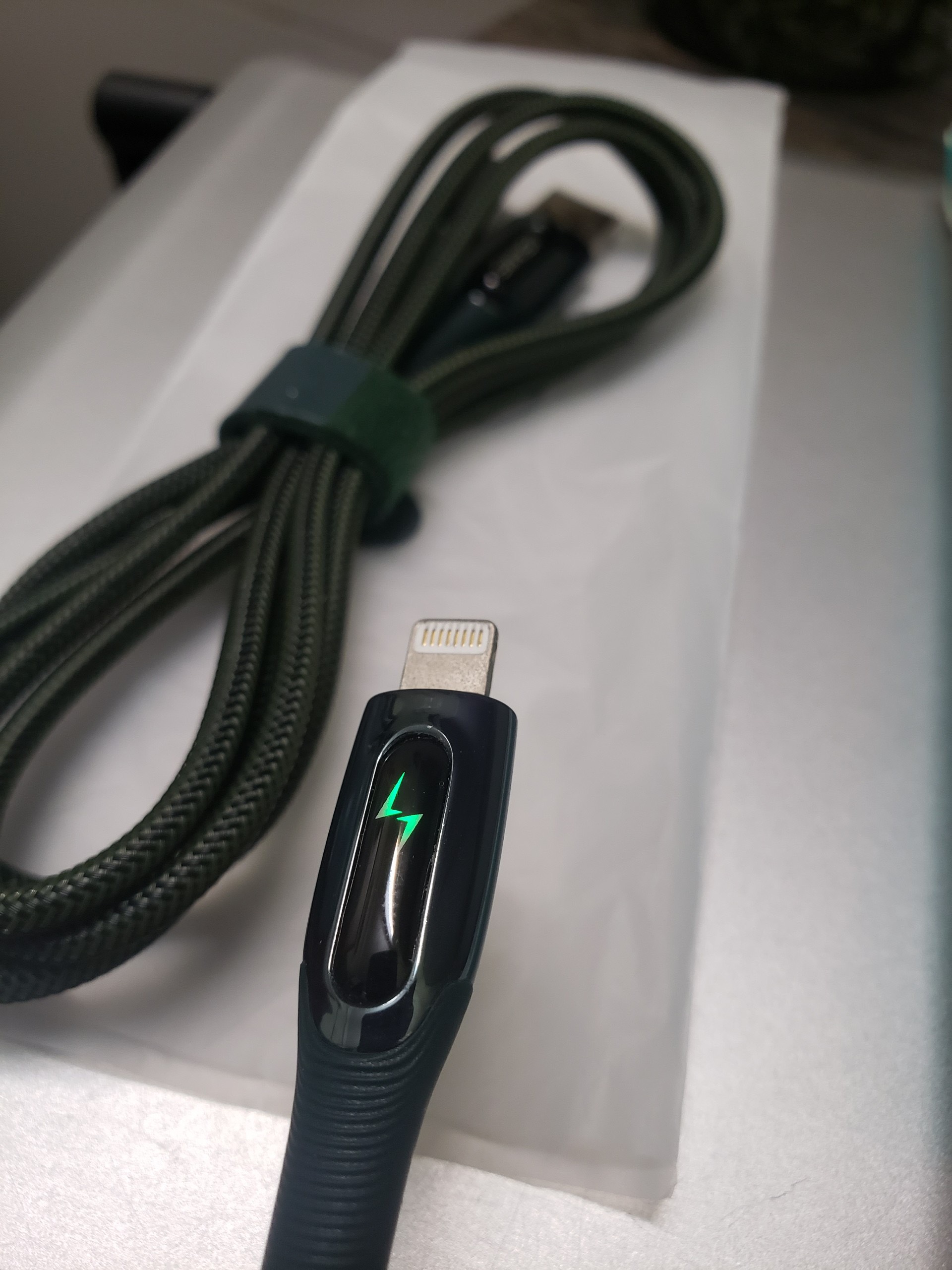 Cáp xạc điện thoại Iphone tự ngắt - Usams