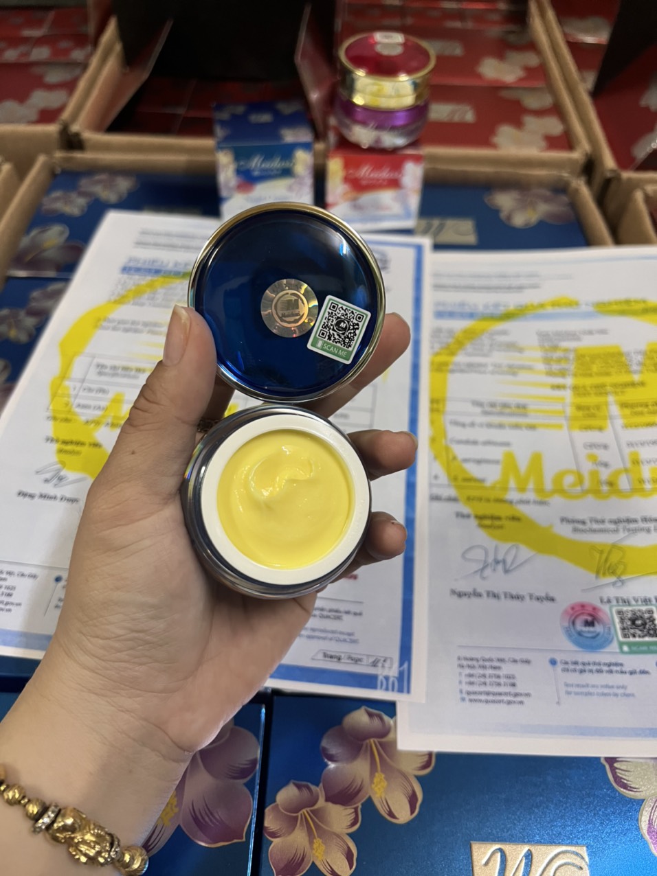 Kem meiduzi nhật bản ban đêm tem check BCA