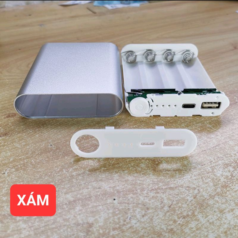 Box sạc dự phòng 4 cell pin 18650 vỏ nhôm - Có báo dung lượng
