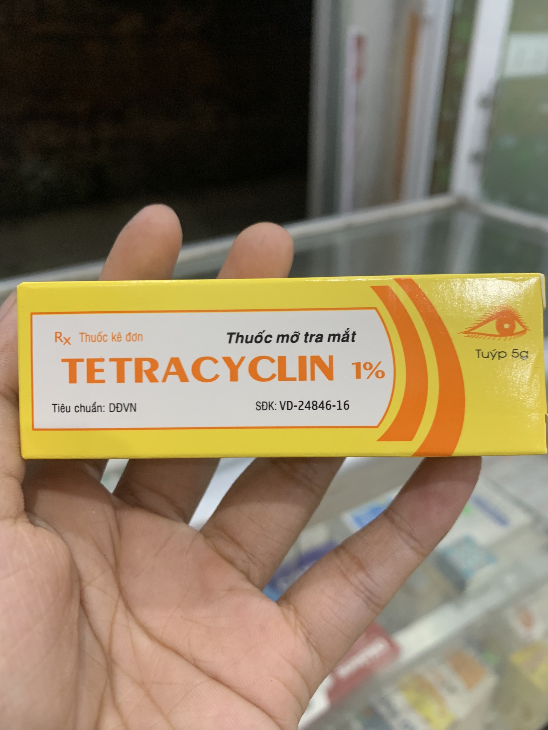 Thuốc mỡ Tetracyclin 1% tra mắt