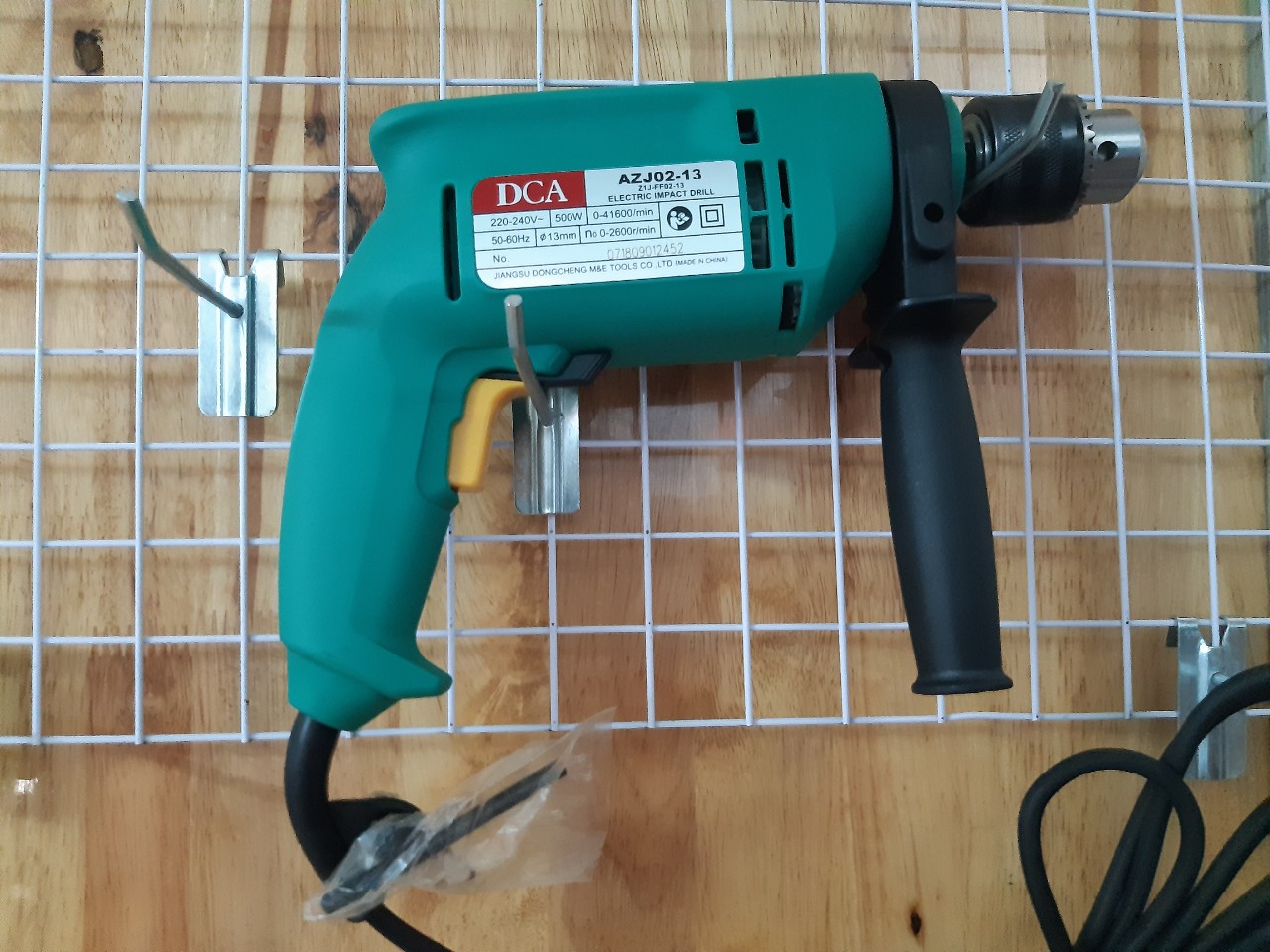 máy khoan tường , bê tông DCA model AZJ02-13