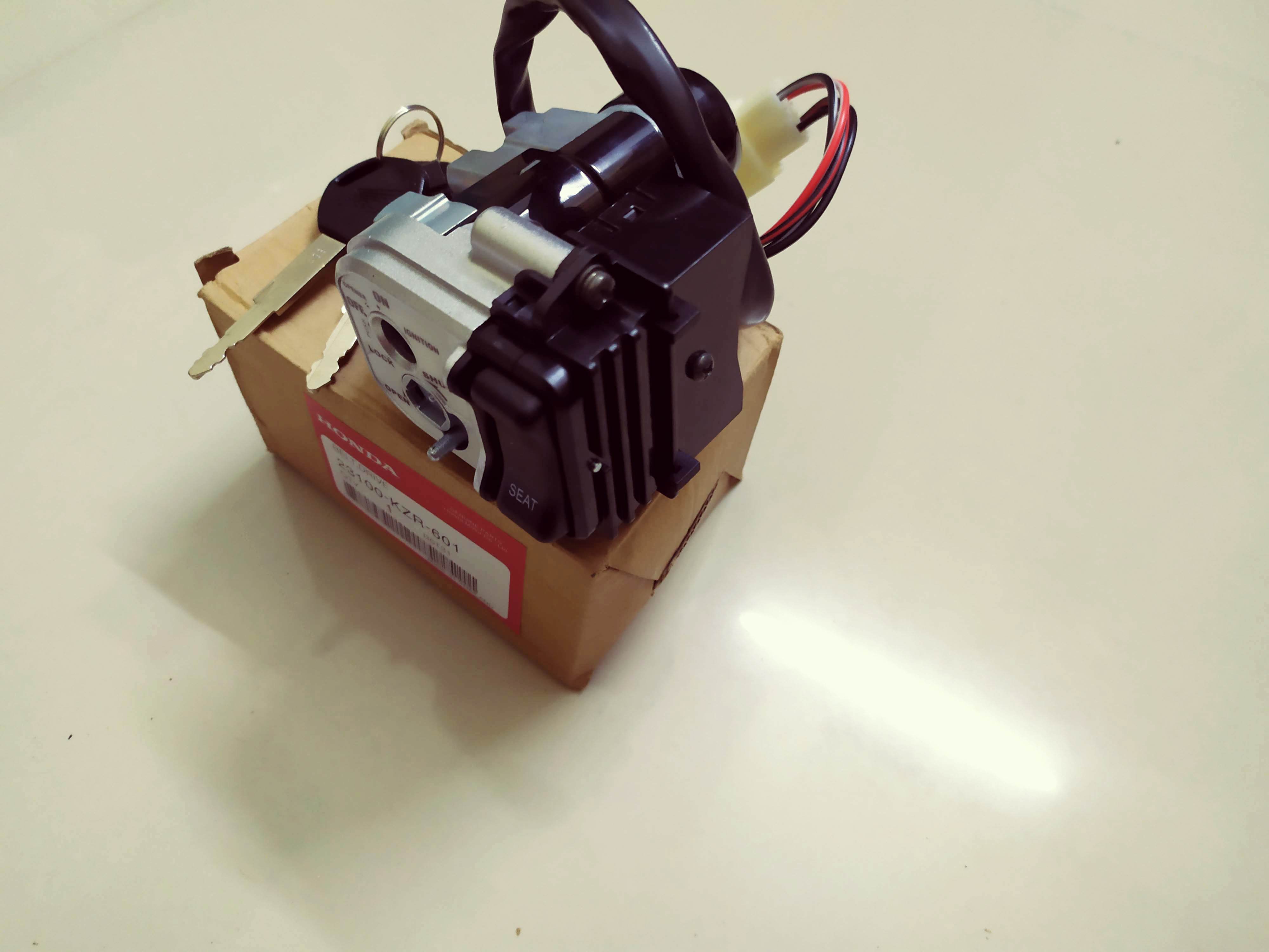 [GIÁ ỔN] Ổ khóa chìa Ab125 ab2013-2015