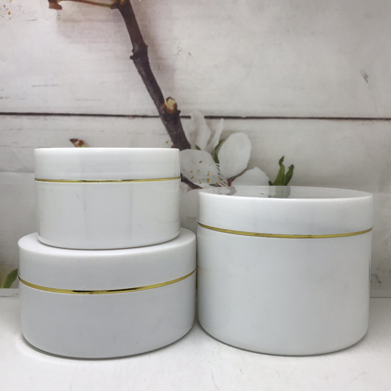 [HCM]Hủ đựng kem 200gr