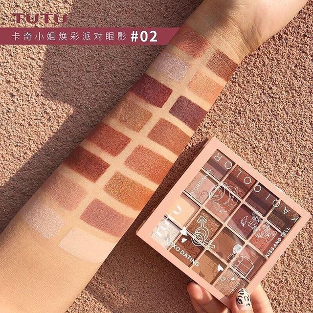Bảng Phấn Mắt Dikalu Coco Venus 9 Ô