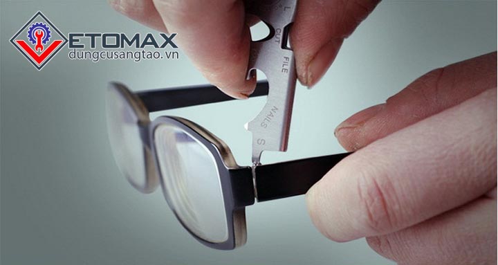 Móc chìa khóa đa năng 8 trong 1 Keytool
