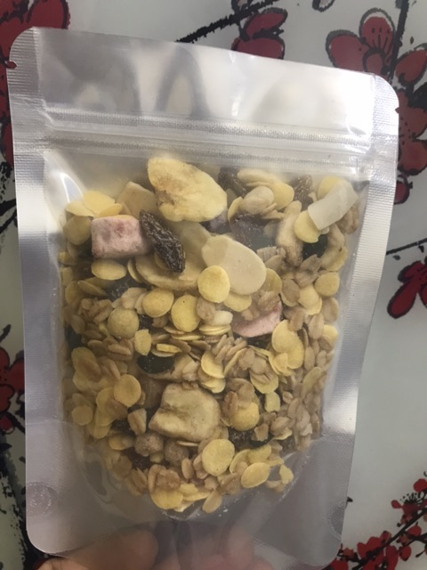 Gói 100Gr Ngũ Cốc Hoa Quả Sữa Chua Khách Dùng Thử