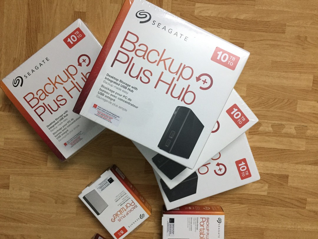 Ổ cứng di động Seagate Backup Hub Plus 10T