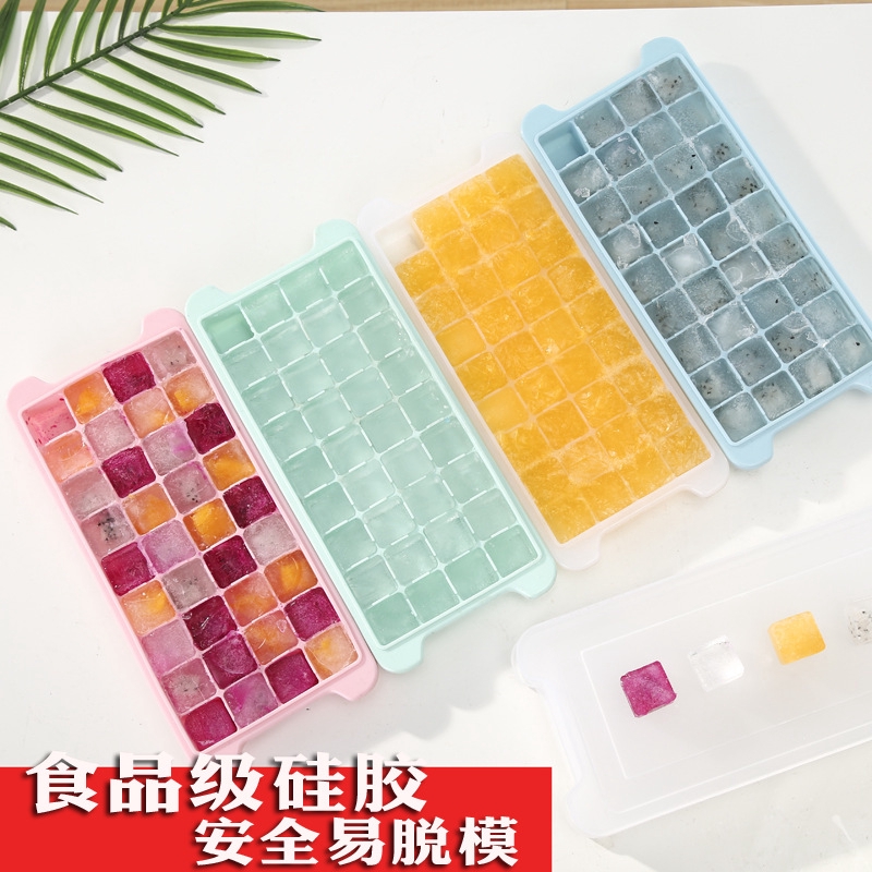 SALE SẬP SÀN - Khay làm đá bằng silicon dẻo cao cấp đàn hổi tốt với 36 ô nhỏ có nắp đậy tiện dụng, có thể xếp chồng lên nhau trong tủ lạnh, tiết kiệm không gian để đồ tủ lạnh