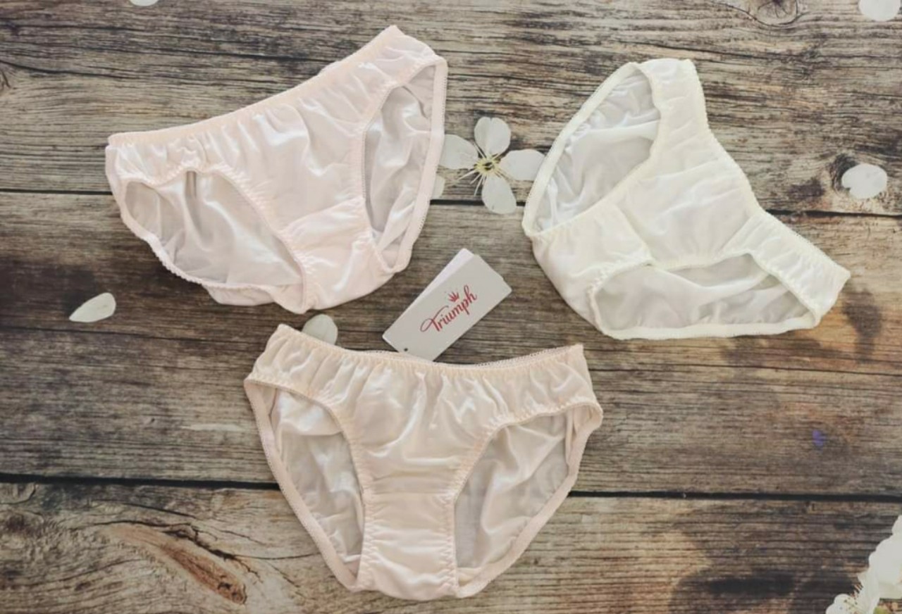 [HCM]Quần Triumph Blissy 09 mini Cạp thấp