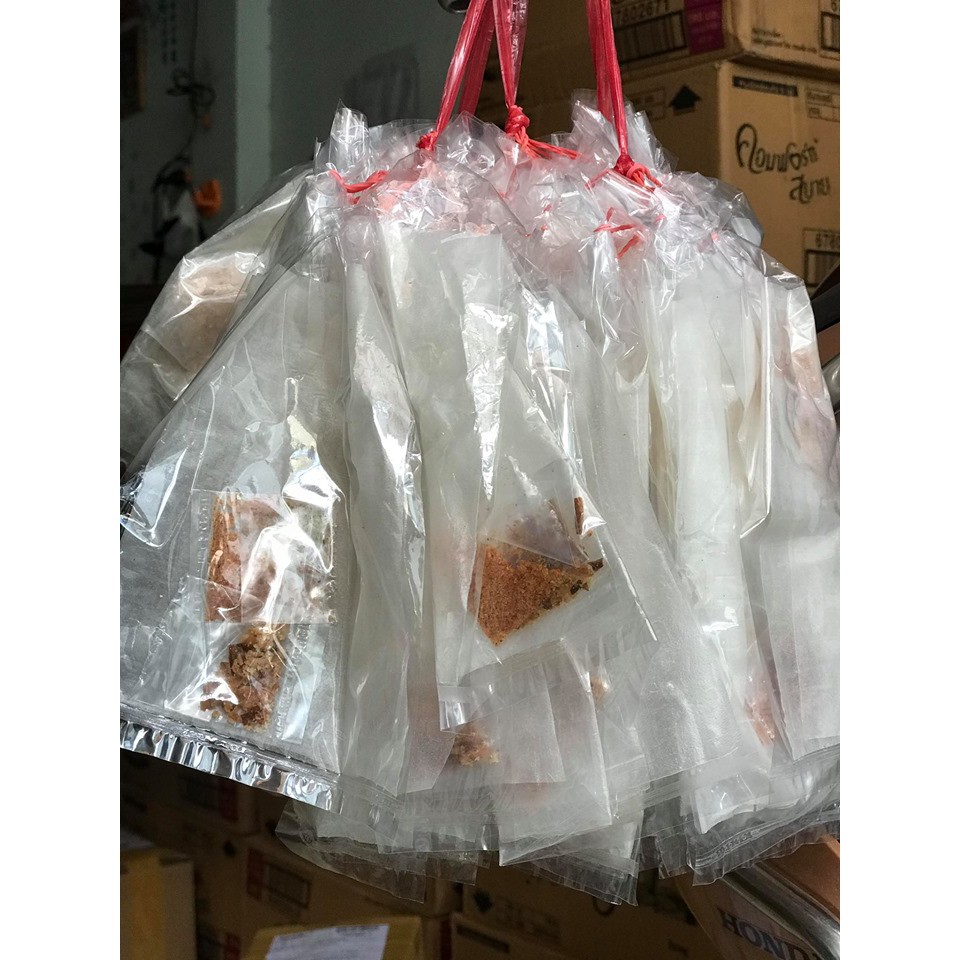 1 Xâu bánh tráng muối hành phi Tây Ninh (13 Bịch)