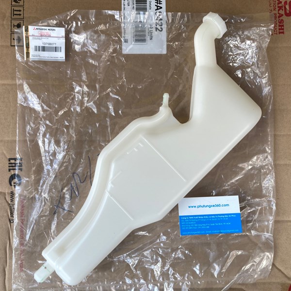 Bình nước phụ Xpander Mitsubishi 1375B077