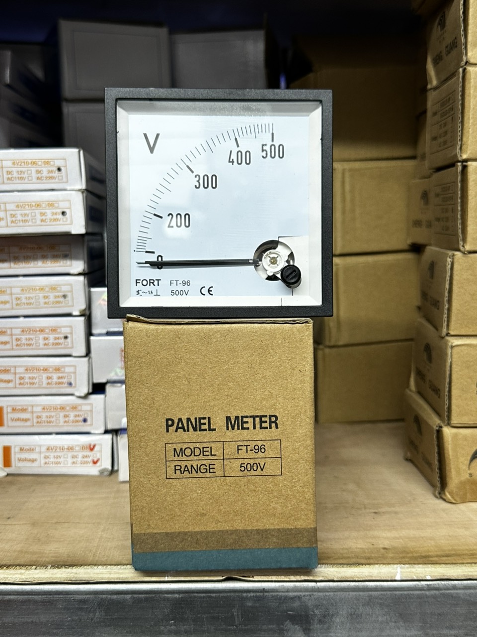 Đồng Hồ Volt Kế Size 96x96 - FT-96 500V