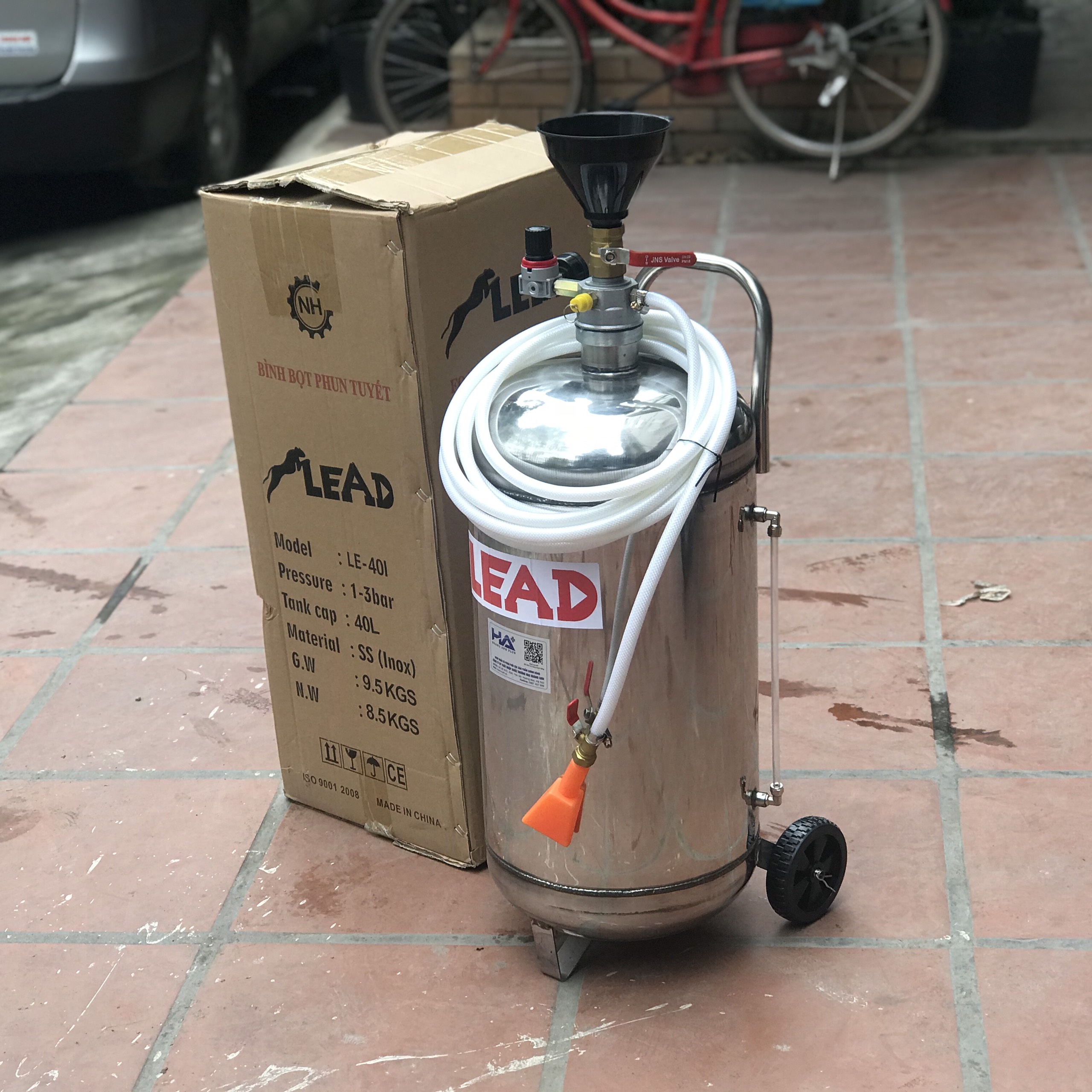 Bình Phun Bọt Tuyết Inox 40L LE-40I