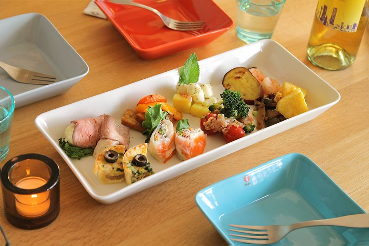 Đĩa sứ chữ nhật Teema Iittala màu trắng