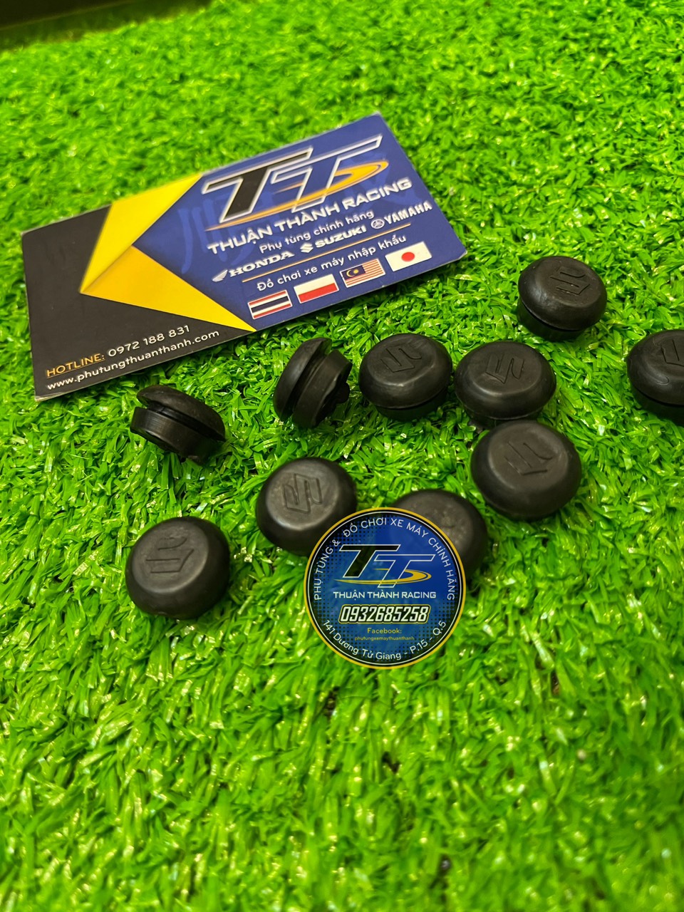Cao su cảng tròn satria 2000 ( bộ 2 nút )