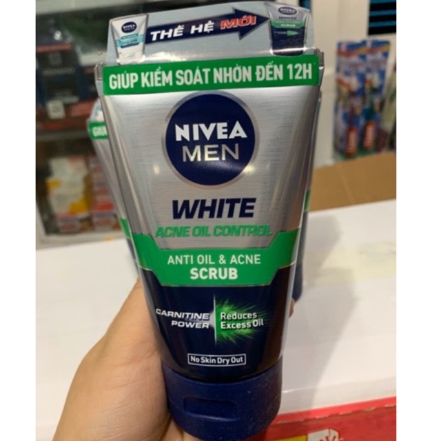 Sữa rửa mặt Nivea Men kiểm soát nhờn